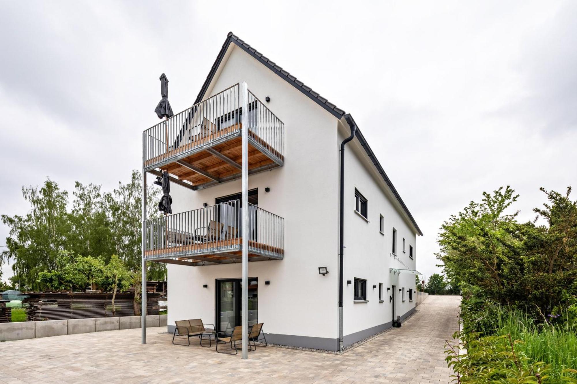 Studio 4 Parkside Apartments Guenzburg Exterior photo