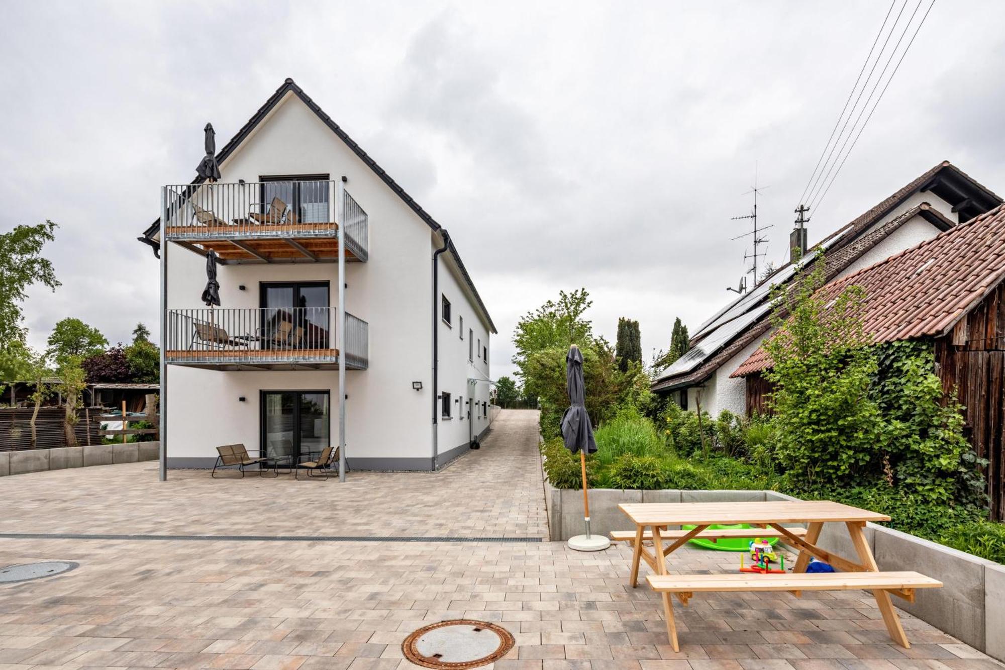 Studio 4 Parkside Apartments Guenzburg Exterior photo